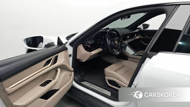 Porsche Taycan id 4987280 из Кореи 37