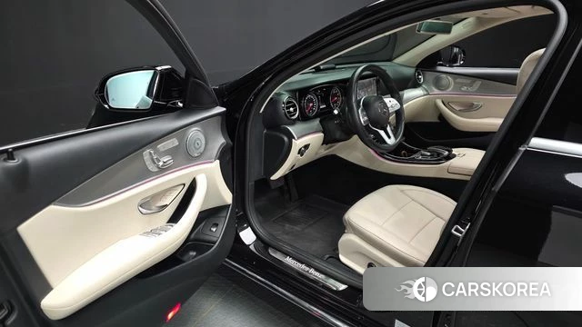Mercedes-Benz E-Class W213 id 4993275 из Кореи 36