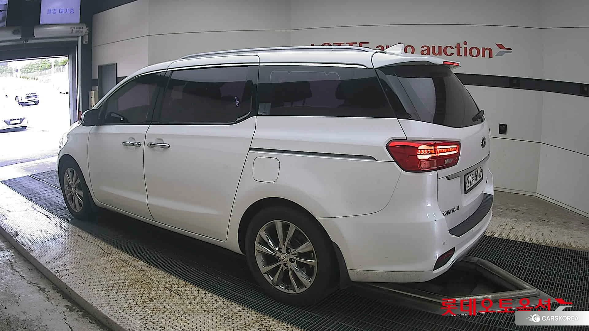 Kia Carnival Limousine id 4984685 из Кореи 38