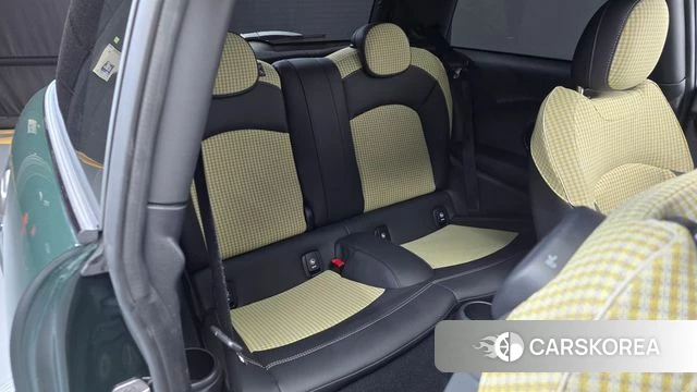 Mini Cooper S id 5046927 из Кореи 32