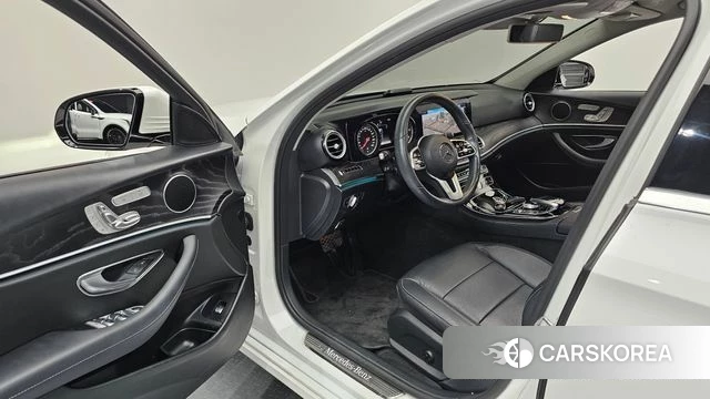 Mercedes-Benz E-Class W213 id 4992750 из Кореи 30