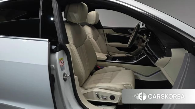 Audi A7 (4K) id 4936908 из Кореи 37