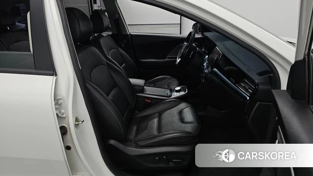 Kia Niro Plus id 5046845 из Кореи 30