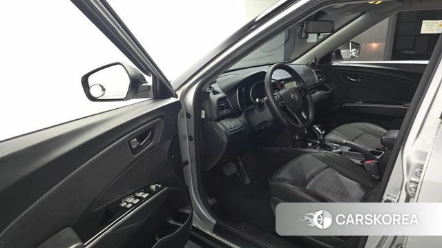 Ssangyong Tivoli Air id 5029177 из Кореи 31