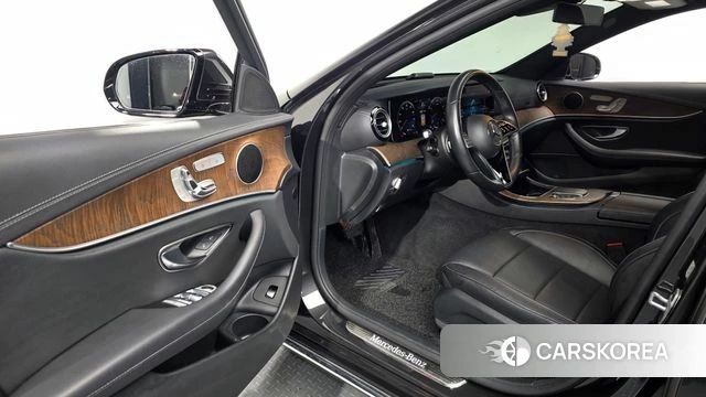 Mercedes-Benz E-Class W213 id 5053764 из Кореи 33