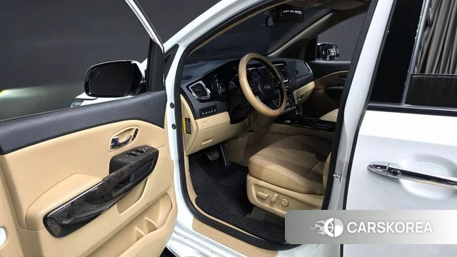 Kia The New Carnival id 4988272 из Кореи 31