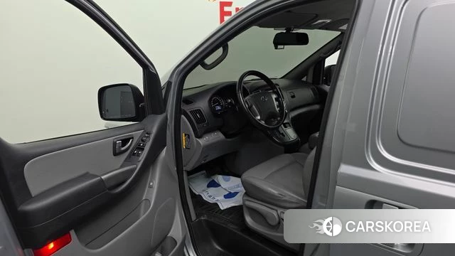Hyundai The New Grand Starex id 4614608 из Кореи 30