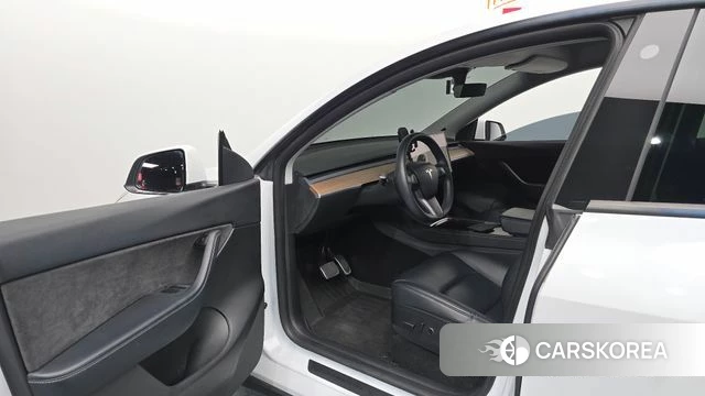 Tesla Model Y id 5040964 из Кореи 30