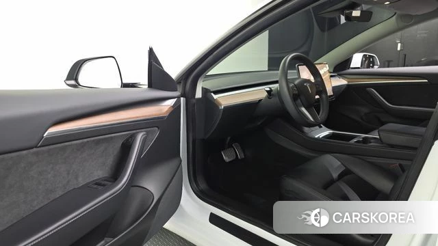 Tesla Model 3 id 4650938 из Кореи 34