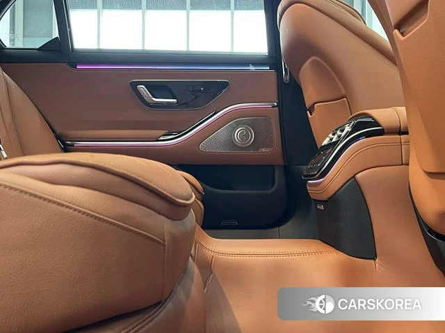 Mercedes-Benz S-Class id 4256896 из Китая 32