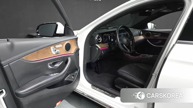 Mercedes-Benz E-Class W213 id 5047055 из Кореи 33