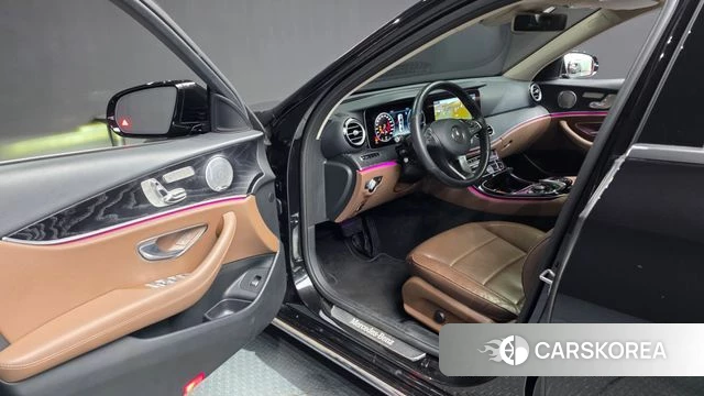 Mercedes-Benz E-Class W213 id 5019061 из Кореи 38