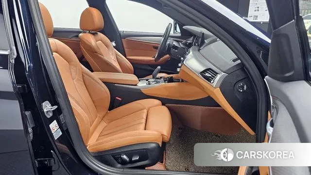 BMW 5 Series (G30) id 3631980 из Кореи 20