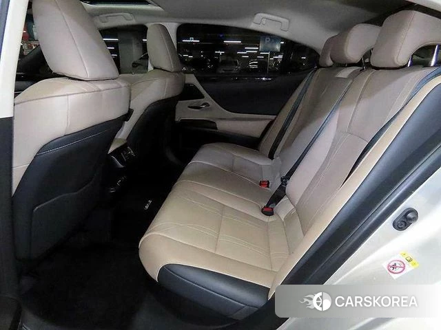 Lexus ES300h 7th generation id 5013842 из Кореи 19