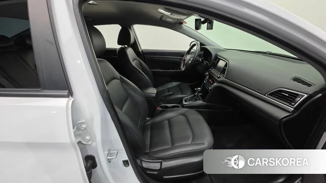 Hyundai Avante AD id 4953151 из Кореи 20