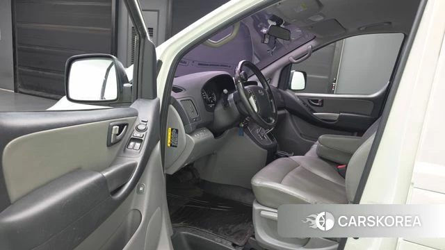 Hyundai The New Grand Starex id 5042288 из Кореи 31
