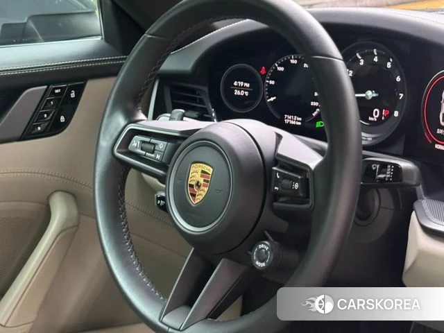 Porsche 911(992) id 4746401 из Кореи 20