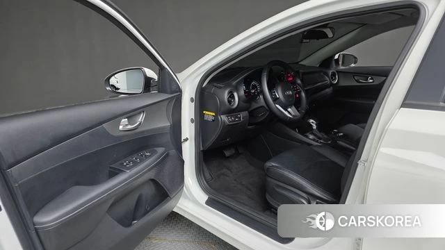 Kia Come New K3 id 4557776 из Кореи 29