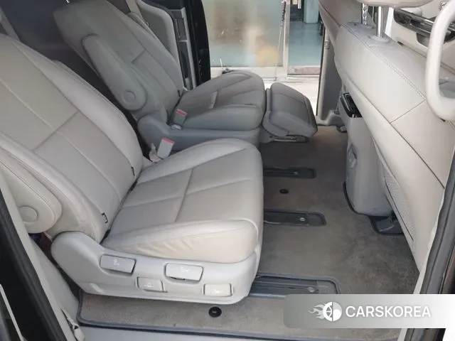 Kia The New Carnival id 3125512 из Кореи 18