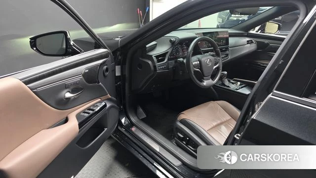 Lexus ES300h 7th generation id 5016404 из Кореи 38