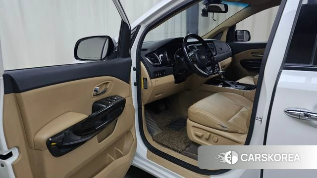 Kia The New Carnival id 4953026 из Кореи 30