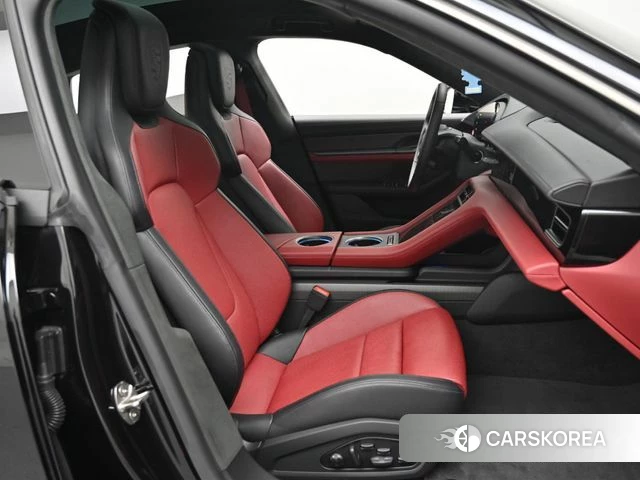 Porsche Taycan id 4984926 из Кореи 20