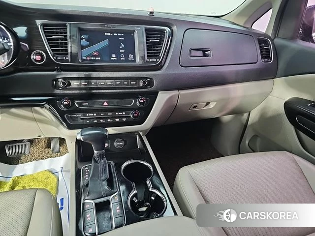 Kia The New Carnival id 4998759 из Кореи 17