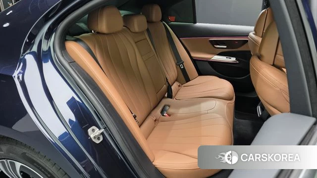 Mercedes-Benz E-Class W214 id 5033037 из Кореи 31