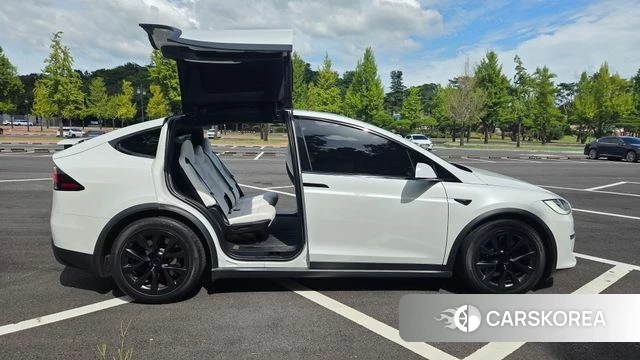 Tesla Model X id 4965284 из Кореи 12