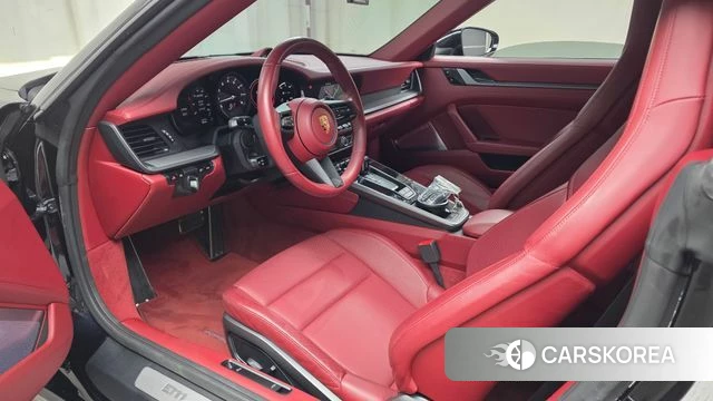 Porsche 911(992) id 4998200 из Кореи 33