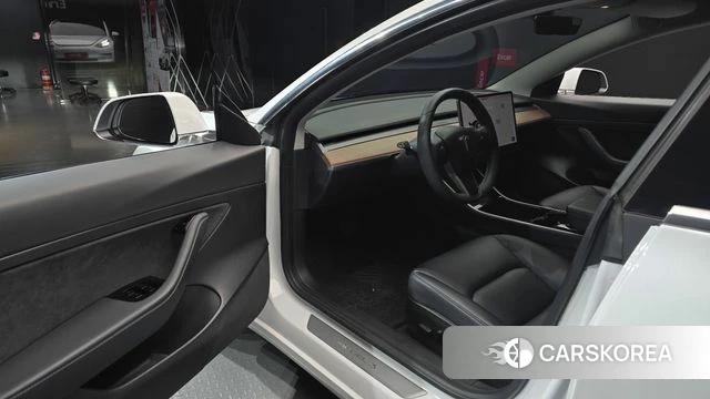 Tesla Model 3 id 4754872 из Кореи 30