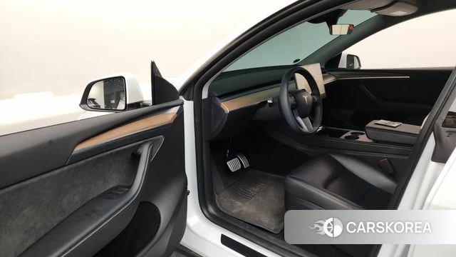 Tesla Model Y id 4400647 из Кореи 35