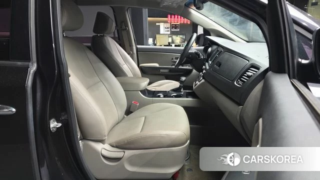 Kia The New Carnival id 4953162 из Кореи 30