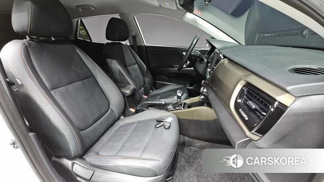 Kia Stonic id 5035432 из Кореи 32