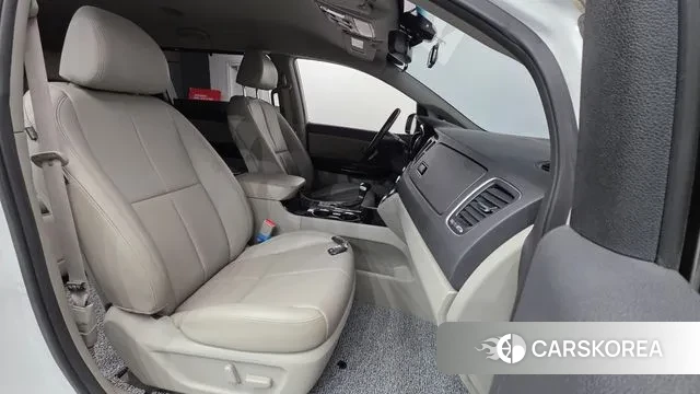 Kia The New Carnival id 3709356 из Кореи 20