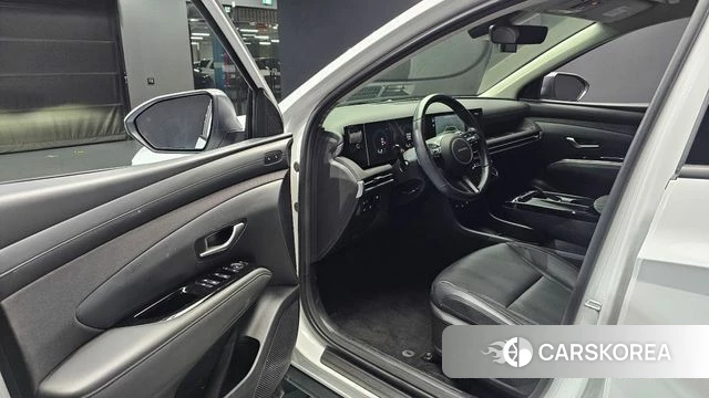 Hyundai The New Tucson (NX4) id 4990617 из Кореи 33