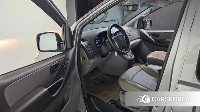 Hyundai The New Grand Starex id 5047883 из Кореи 32