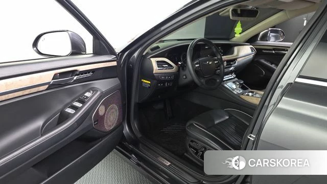 Genesis G90 id 5018411 из Кореи 33