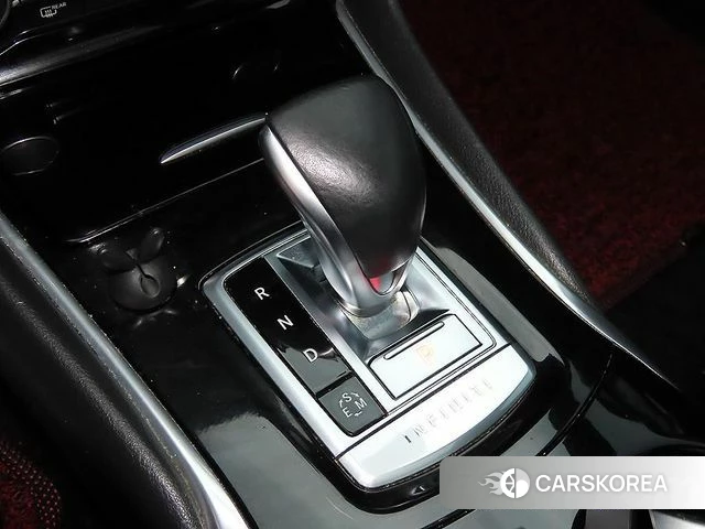Infiniti Q30 id 4746774 из Кореи 20