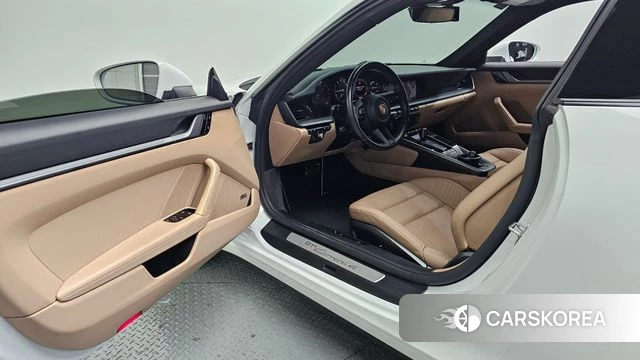 Porsche 911(992) id 4982467 из Кореи 30