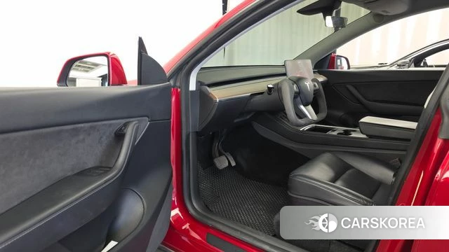 Tesla Model Y id 4880774 из Кореи 31