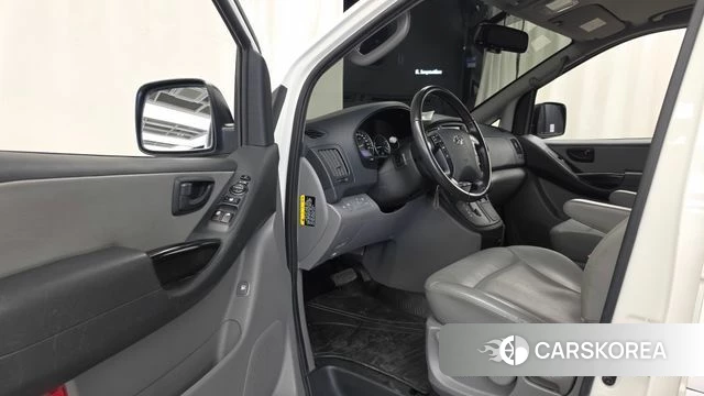 Hyundai The New Grand Starex id 4952367 из Кореи 30