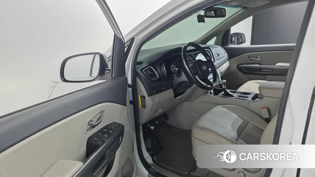 Kia The New Carnival id 5054390 из Кореи 20
