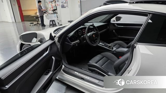 Porsche 911(992) id 5023449 из Кореи 36