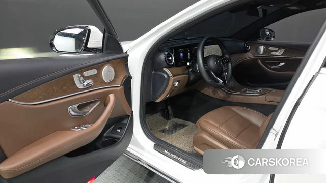 Mercedes-Benz E-Class W213 id 4985804 из Кореи 32