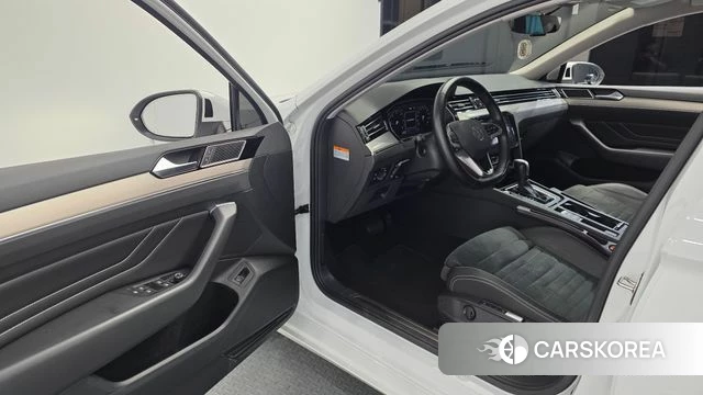 Volkswagen Passat GT (B8) id 4958645 из Кореи 30