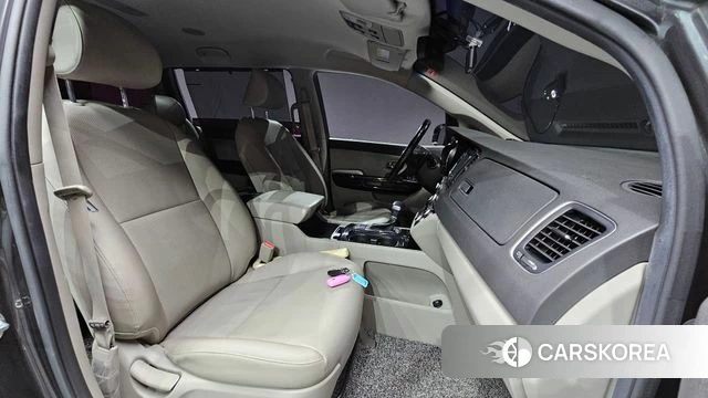 Kia All New Carnival id 5019005 из Кореи 34