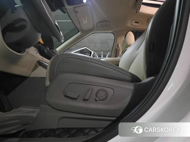 Kia The New Carnival 4th Generation id 5045654 из Кореи 18