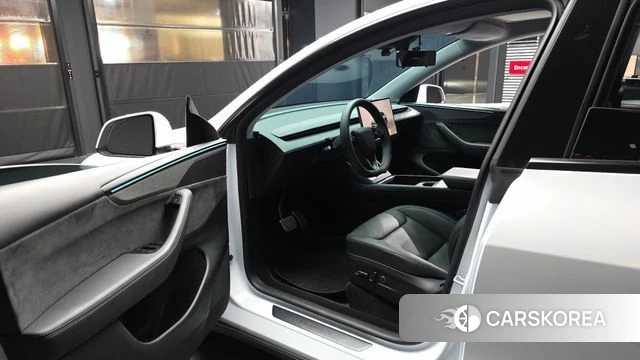 Tesla Model Y id 4879591 из Кореи 31