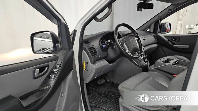 Hyundai The New Grand Starex id 4960423 из Кореи 31
